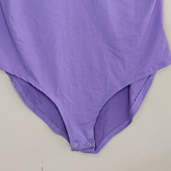 NWT Everyday Chic Boutique | Purple Split Neck Bodysuit Tank Size Large - Picture 3 of 5